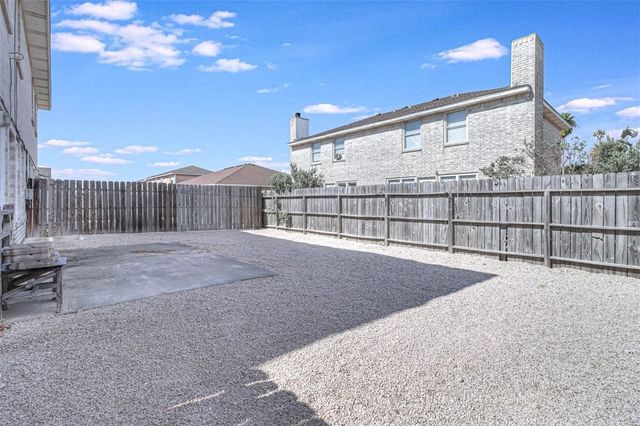 15513 Palmira Ave B, Corpus Christi, TX 78418