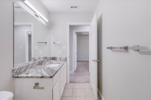 15513 Palmira Ave B, Corpus Christi, TX 78418