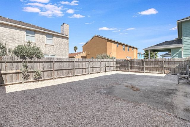 15513 Palmira Ave B, Corpus Christi, TX 78418