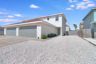 15513 Palmira Ave B, Corpus Christi, TX 78418