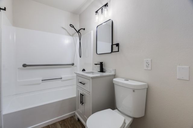 901 Ortiz Drive NE, Albuquerque, NM 87108