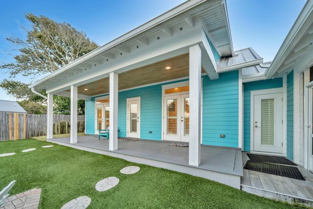 69 Pompano Street, Destin, FL 32541