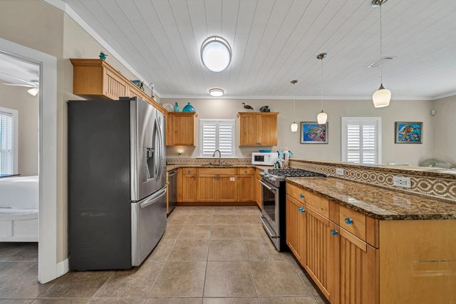 69 Pompano Street, Destin, FL 32541