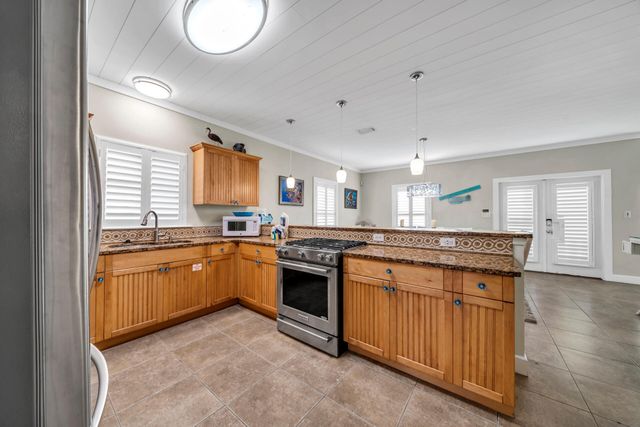 69 Pompano Street, Destin, FL 32541