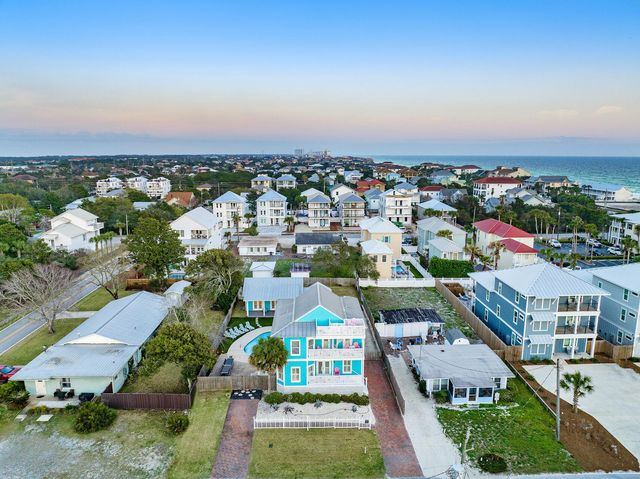 69 Pompano Street, Destin, FL 32541
