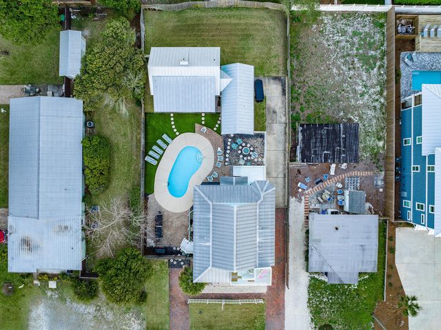 69 Pompano Street, Destin, FL 32541