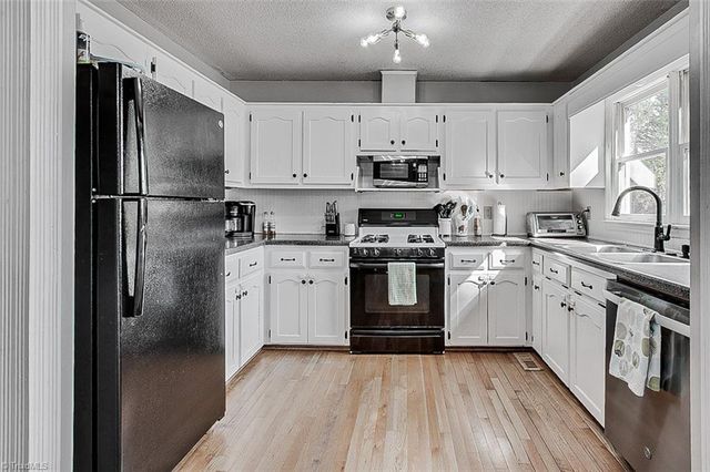 302 Trollinger Street, Randleman, NC 27317