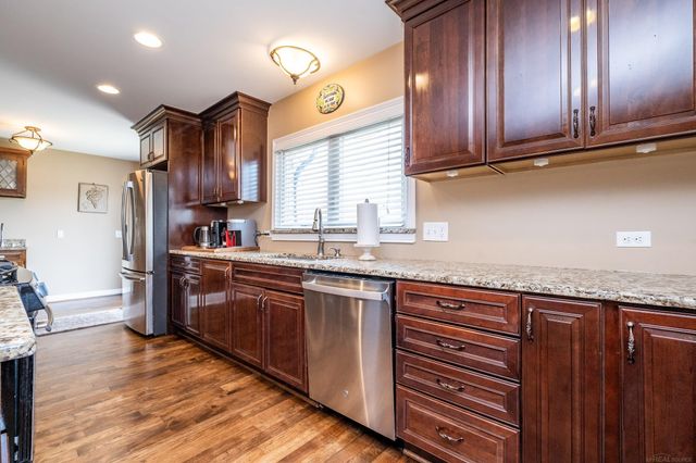 22808 Harmon Street, Saint Clair Shores, MI 48080