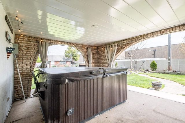 22808 Harmon Street, Saint Clair Shores, MI 48080