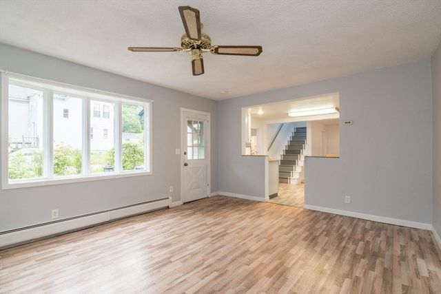 56 Warner St, Northampton, MA 01062