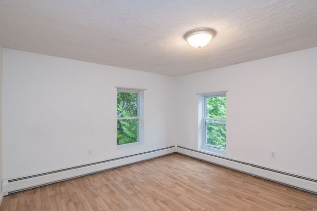 56 Warner St, Northampton, MA 01062