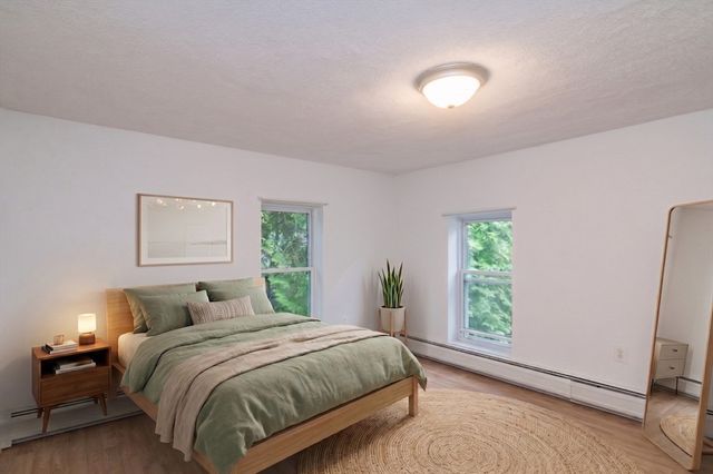 56 Warner St, Northampton, MA 01062