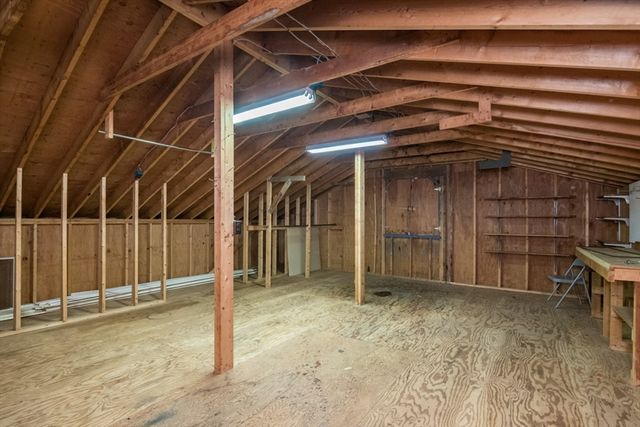 56 Warner St, Northampton, MA 01062