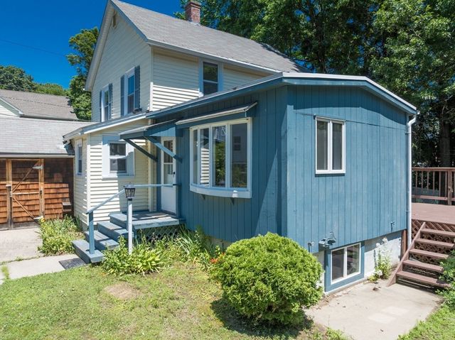56 Warner St, Northampton, MA 01062