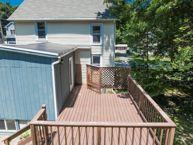 56 Warner St, Northampton, MA 01062