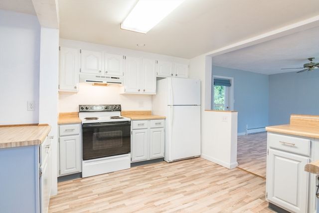 56 Warner St, Northampton, MA 01062