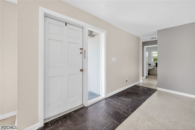 1146 SE 35th TER, Cape Coral, FL 33904