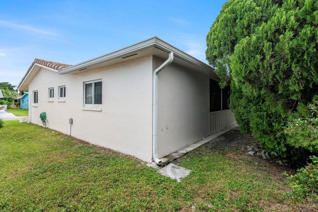 4915 NW 52nd Court, Tamarac, FL 33319