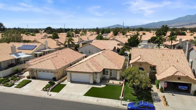 1619 Fairway Oaks Avenue, Banning, CA 92220