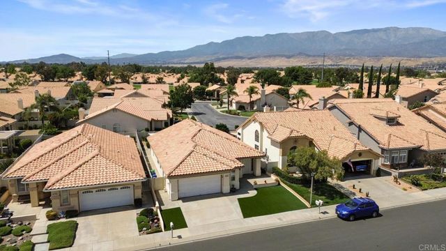 1619 Fairway Oaks Avenue, Banning, CA 92220