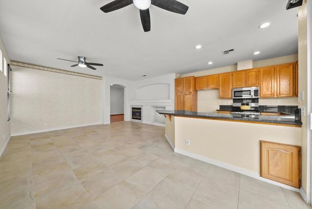 1619 Fairway Oaks Avenue, Banning, CA 92220