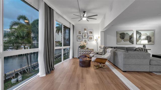 3051 NE 47th Ct 207, Fort Lauderdale, FL 33308