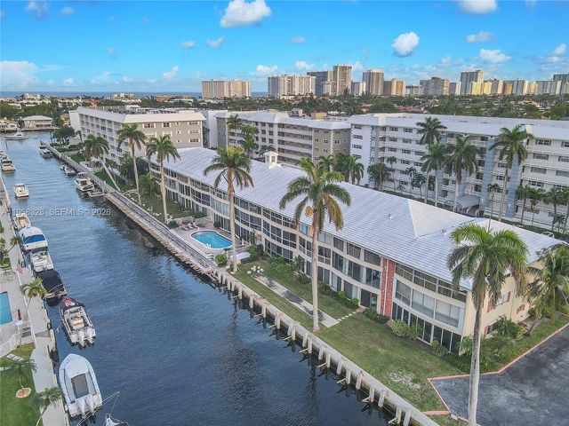 3051 NE 47th Ct 207, Fort Lauderdale, FL 33308
