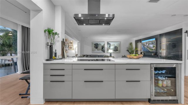 3051 NE 47th Ct 207, Fort Lauderdale, FL 33308