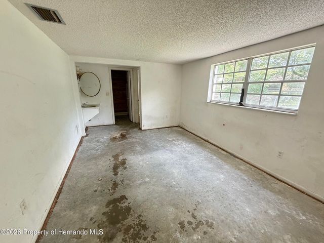 8018 Wild Flower Row, Hudson, FL 34667