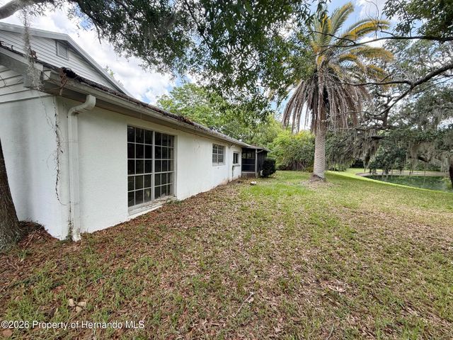 8018 Wild Flower Row, Hudson, FL 34667