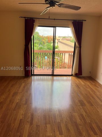 463 SE 14th St 463, Dania Beach, FL 33004