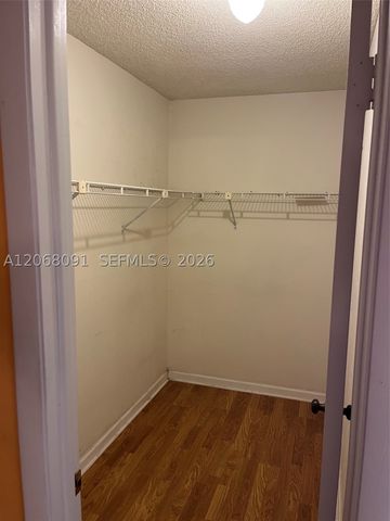 463 SE 14th St 463, Dania Beach, FL 33004