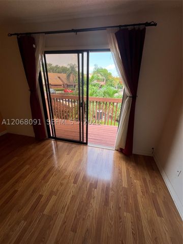 463 SE 14th St 463, Dania Beach, FL 33004
