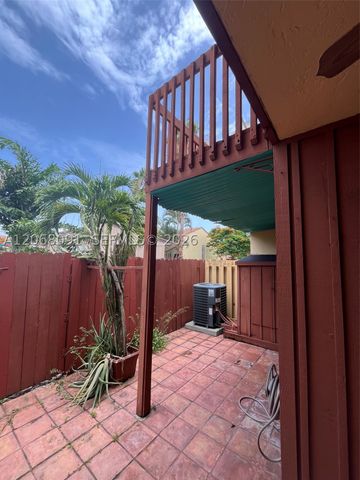 463 SE 14th St 463, Dania Beach, FL 33004