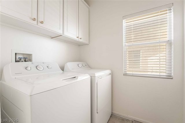 3194 Castle Canyon Avenue, Henderson, NV 89052