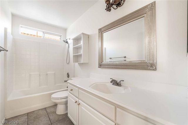 3194 Castle Canyon Avenue, Henderson, NV 89052