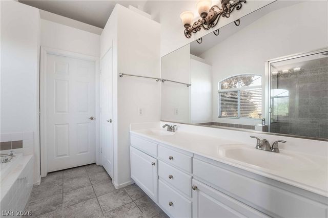 3194 Castle Canyon Avenue, Henderson, NV 89052
