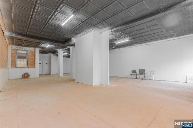 400 Centre Street, Nutley, NJ 07110