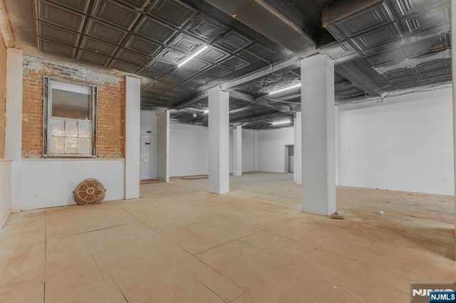 400 Centre Street, Nutley, NJ 07110