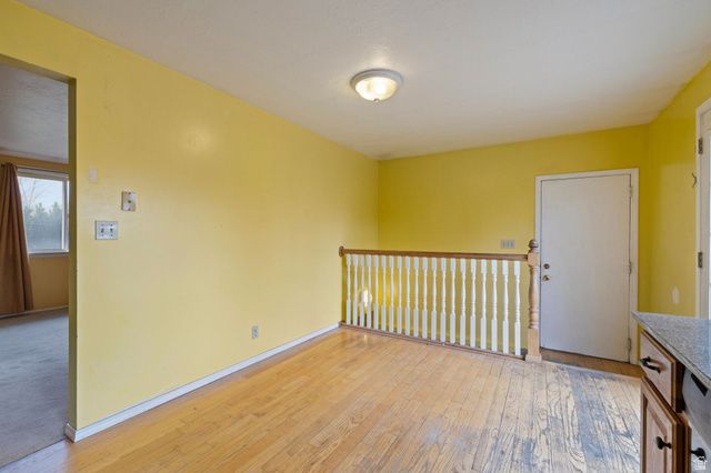 586 E 10345 S, Sandy, UT 84070