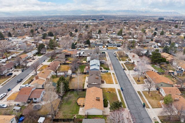 586 E 10345 S, Sandy, UT 84070