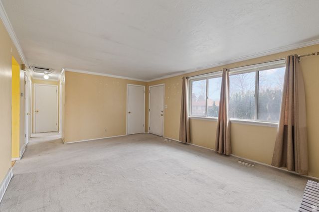 586 E 10345 S, Sandy, UT 84070