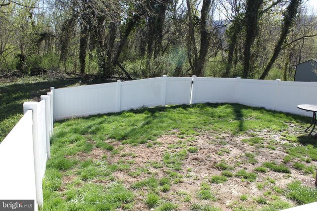 30 PETERSBURG LN, Duncannon, PA 17020