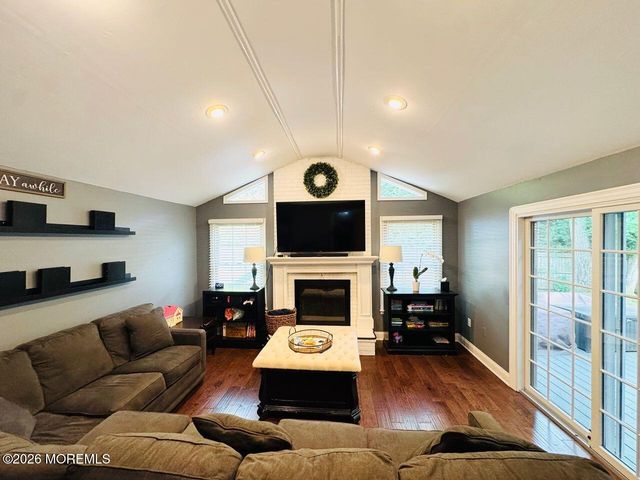 18 Providence Lane, Howell, NJ 07731