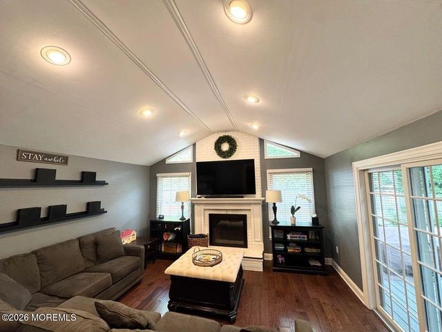 18 Providence Lane, Howell, NJ 07731