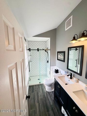 18 Providence Lane, Howell, NJ 07731