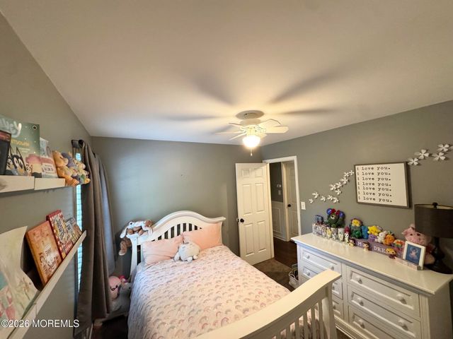 18 Providence Lane, Howell, NJ 07731