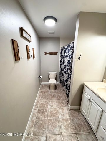 18 Providence Lane, Howell, NJ 07731
