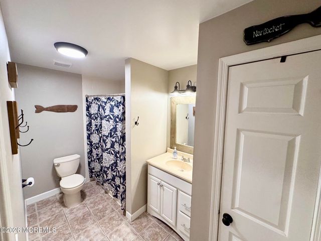 18 Providence Lane, Howell, NJ 07731