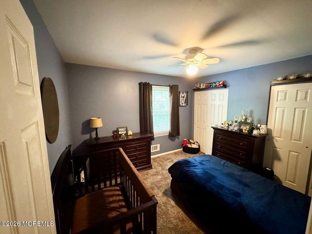 18 Providence Lane, Howell, NJ 07731